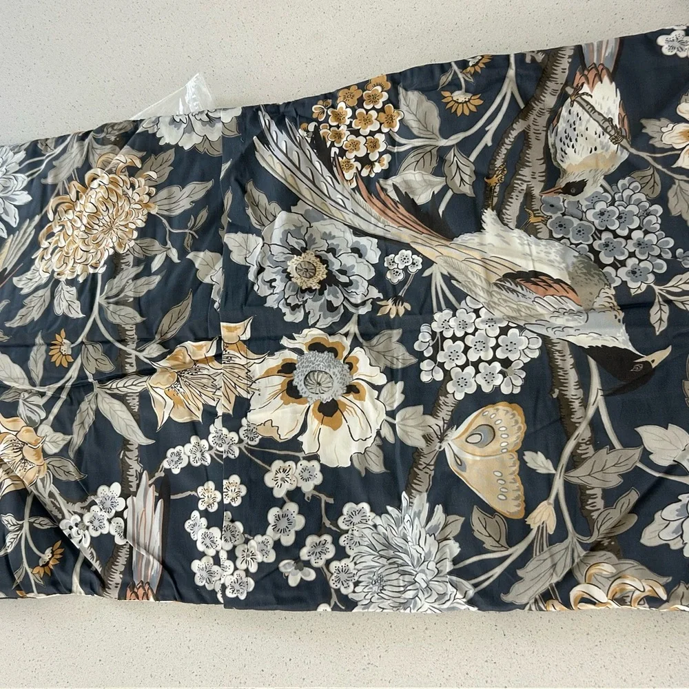 Pottery Barn Bloom Sateen King Sham Blue